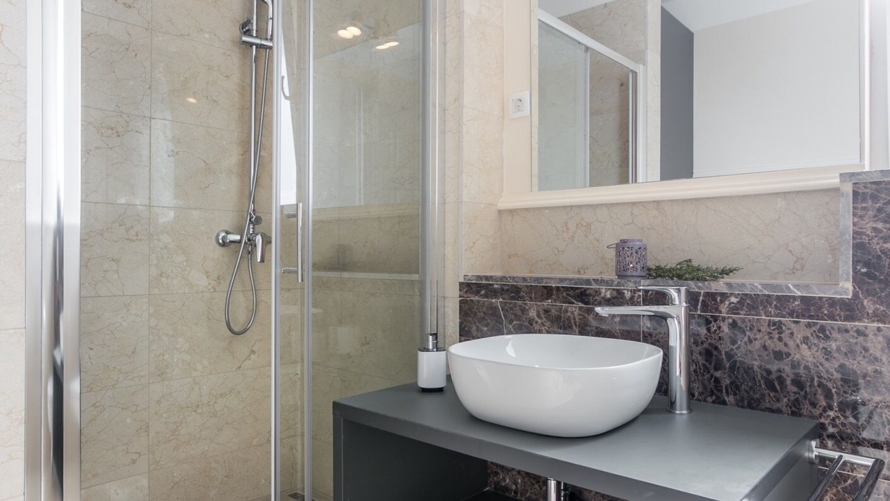 Photo of Bathroom in Cove Makarac (Milna)