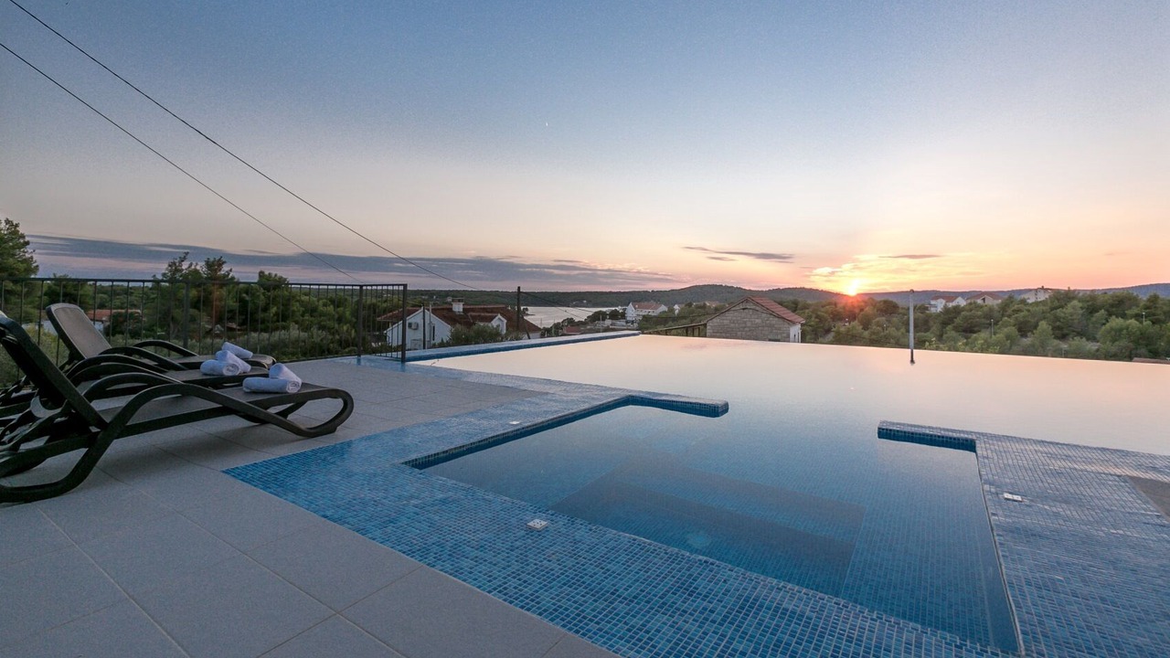 Photo of Outdoor in Cove Makarac (Milna)