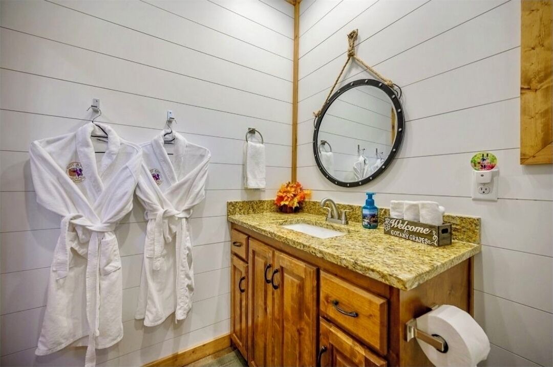 Photo of Bathroom in Broken Bow