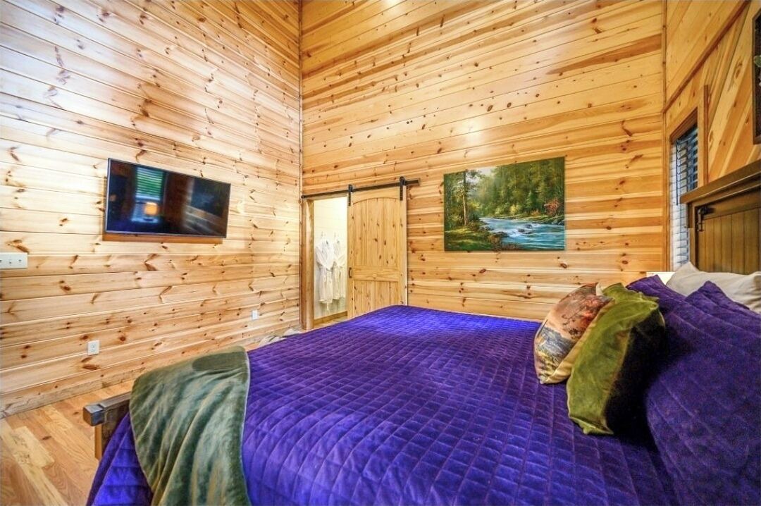 Photo of Bedroom in Broken Bow