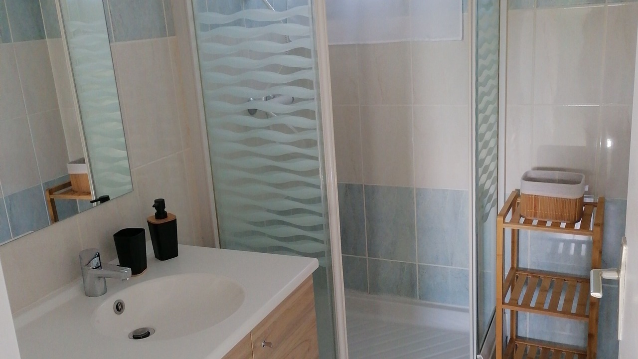 Photo of Bathroom in Saint-Ouen-La-Rouerie