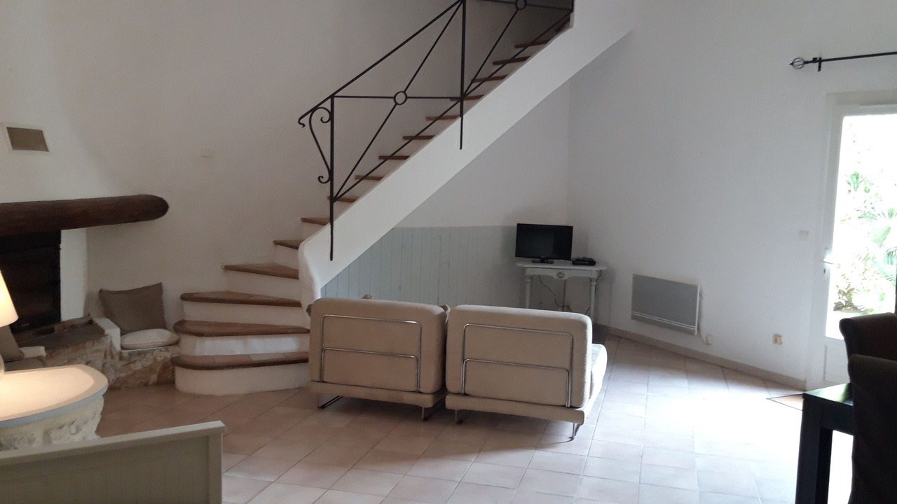 Photo of Livingroom in Saint-Genies-de-Malgoires