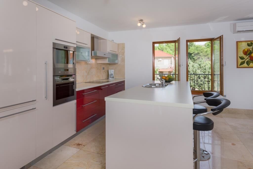Photo of Kitchen in Cove Makarac (Milna)