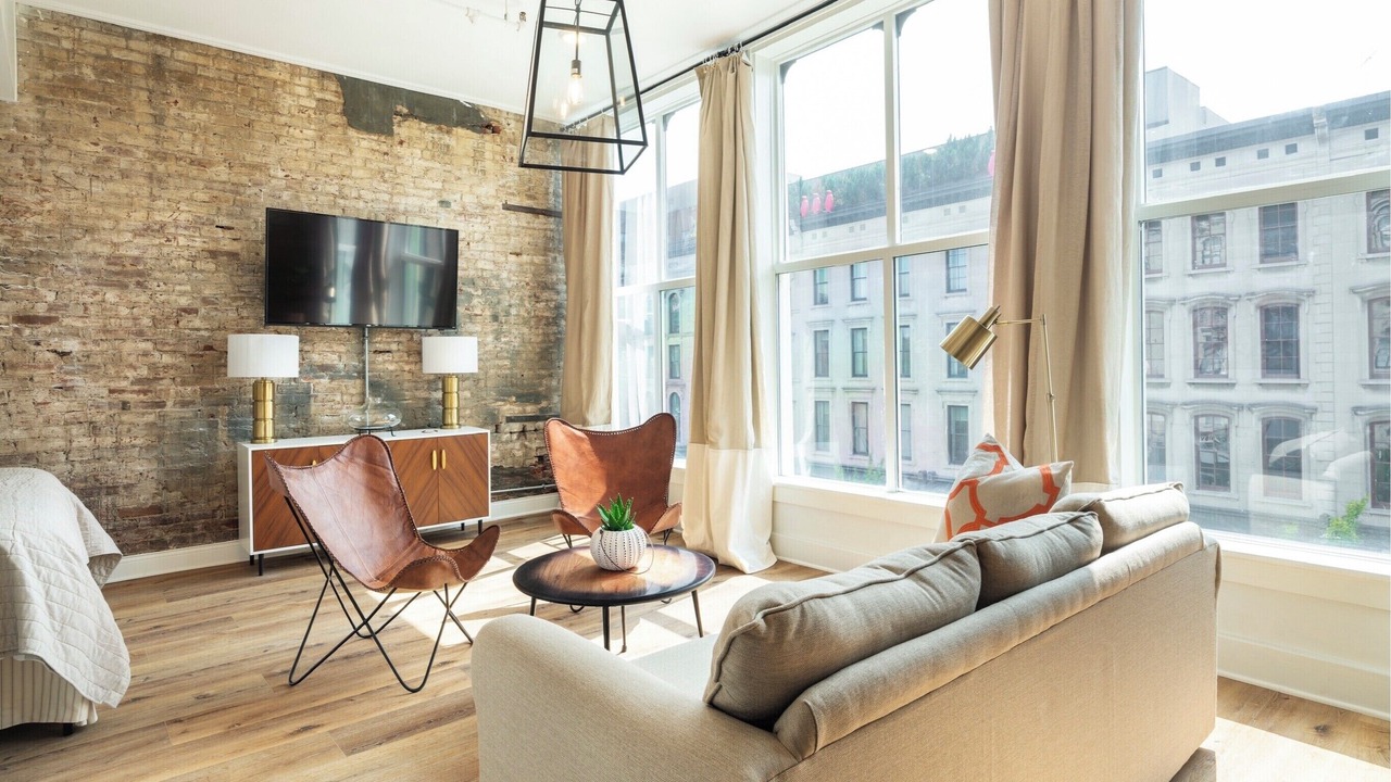 Photo of Livingroom in Downtown Louisville