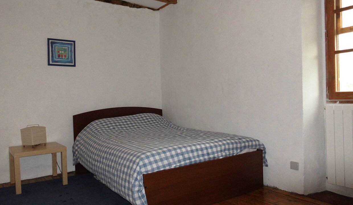 Photo of Bedroom in Livers-Cazelles