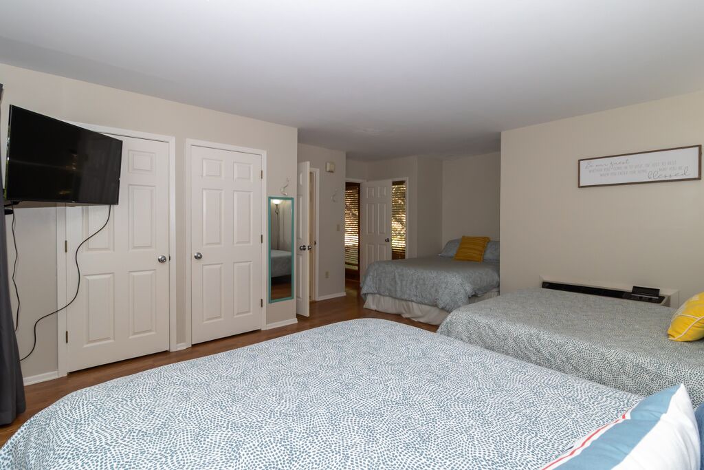 Photo of Bedroom in Lake of the Ozarks