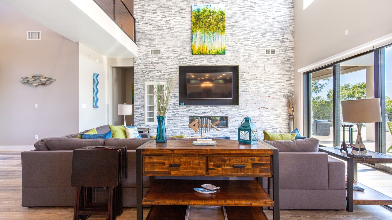 Photo of Livingroom in Northshore On Lake Travis