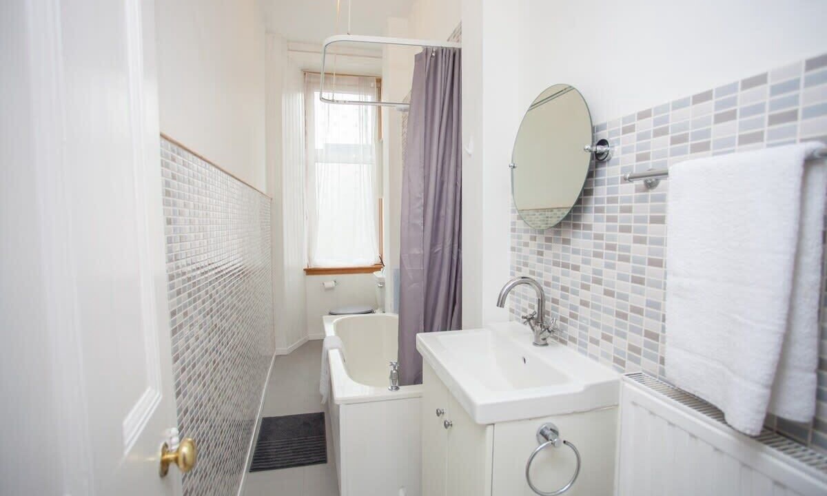 Photo of Bathroom in Glasgow Westend