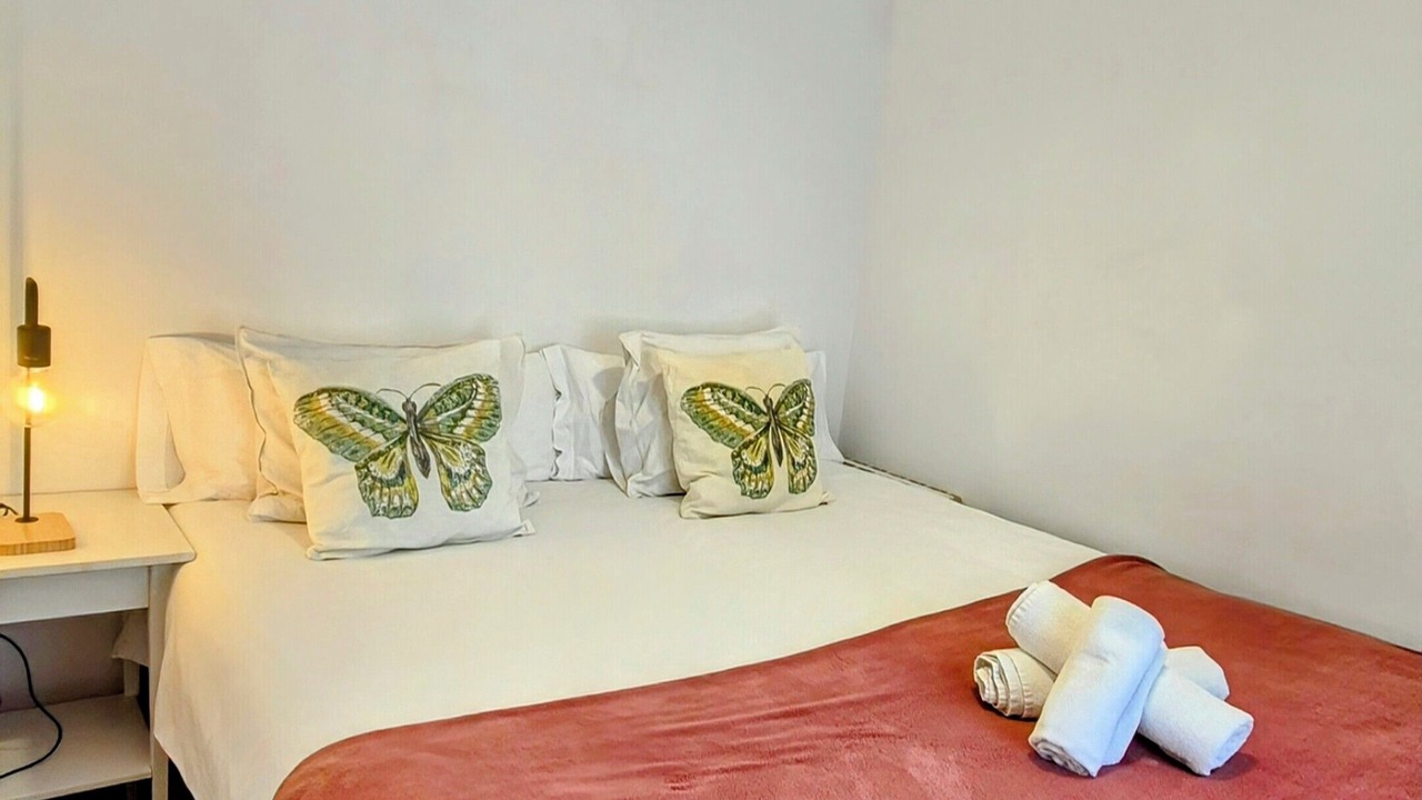 Photo of Bedroom in Quint Mar