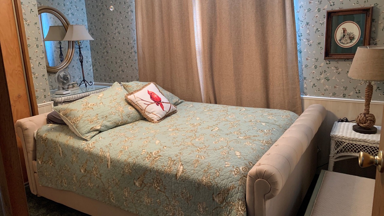 Photo of Bedroom in Hoyt