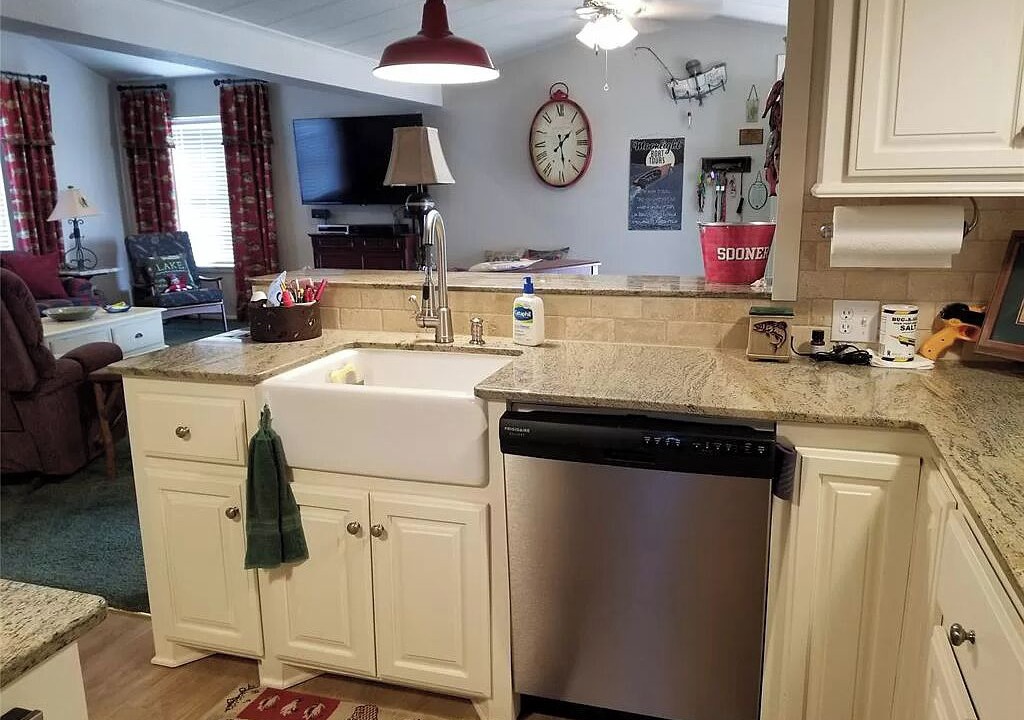 Photo of Kitchen in Hoyt