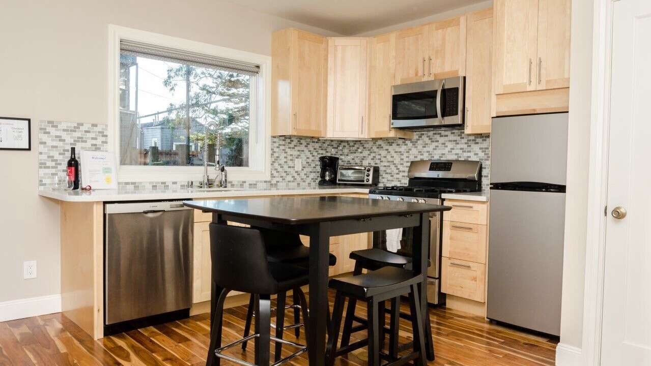 Photo of Kitchen in Anza Vista