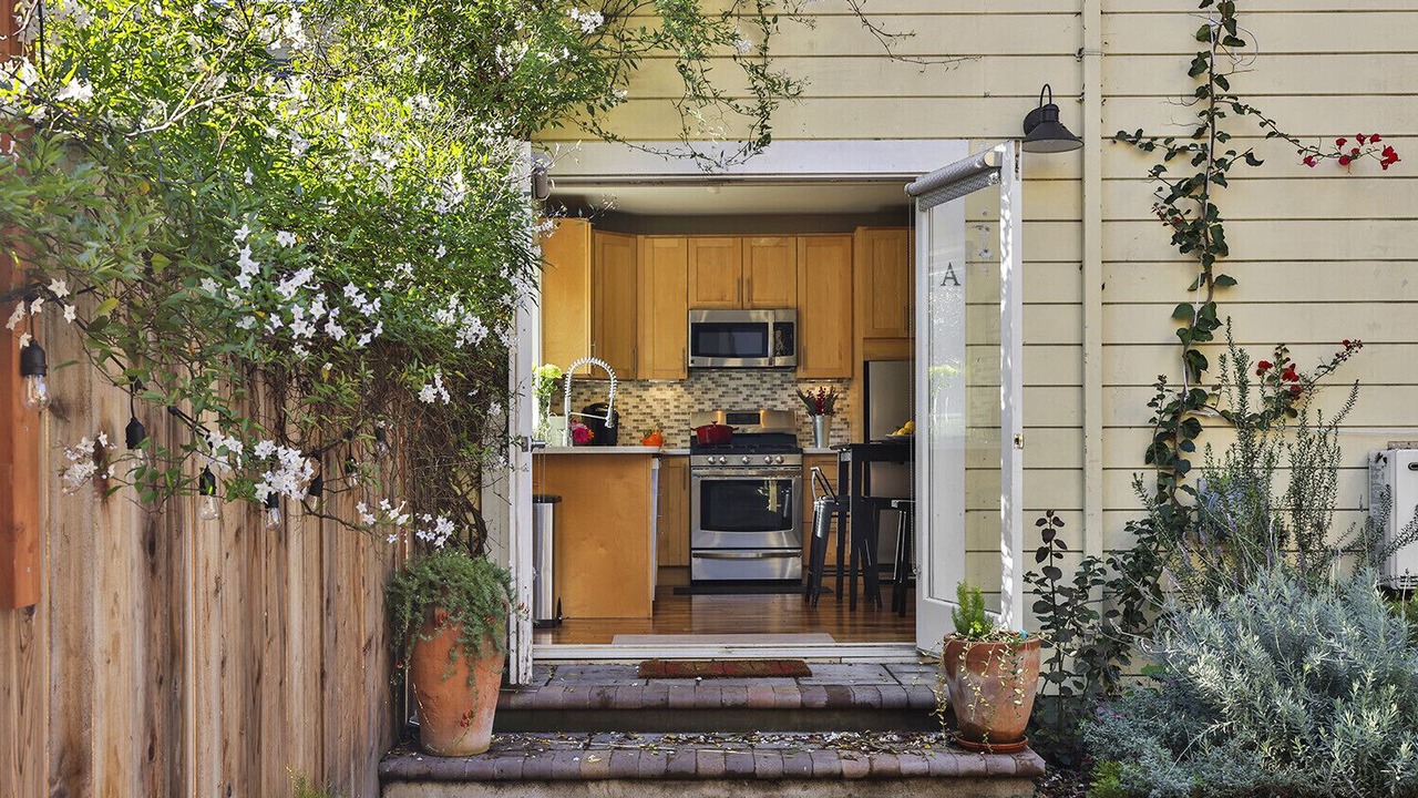 Photo of Patio Balcony in Anza Vista