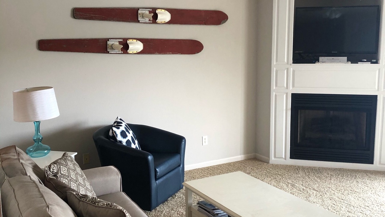 Photo of Livingroom in Osage Beach