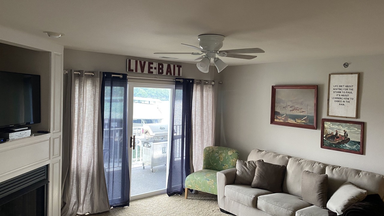 Photo of Livingroom in Osage Beach