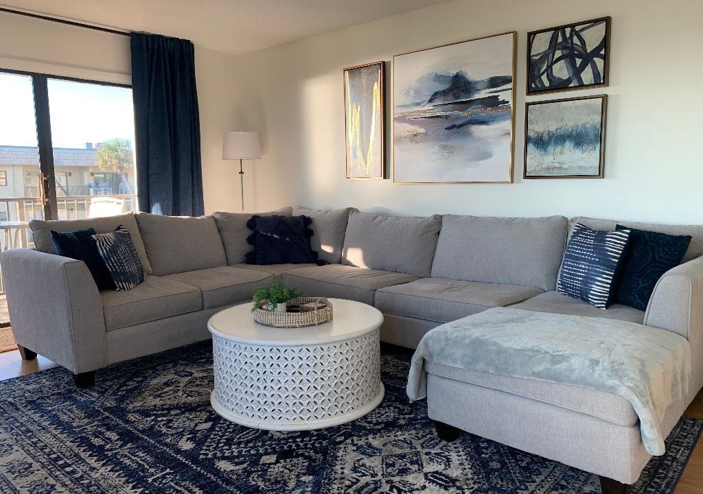Photo of Livingroom in Breakers