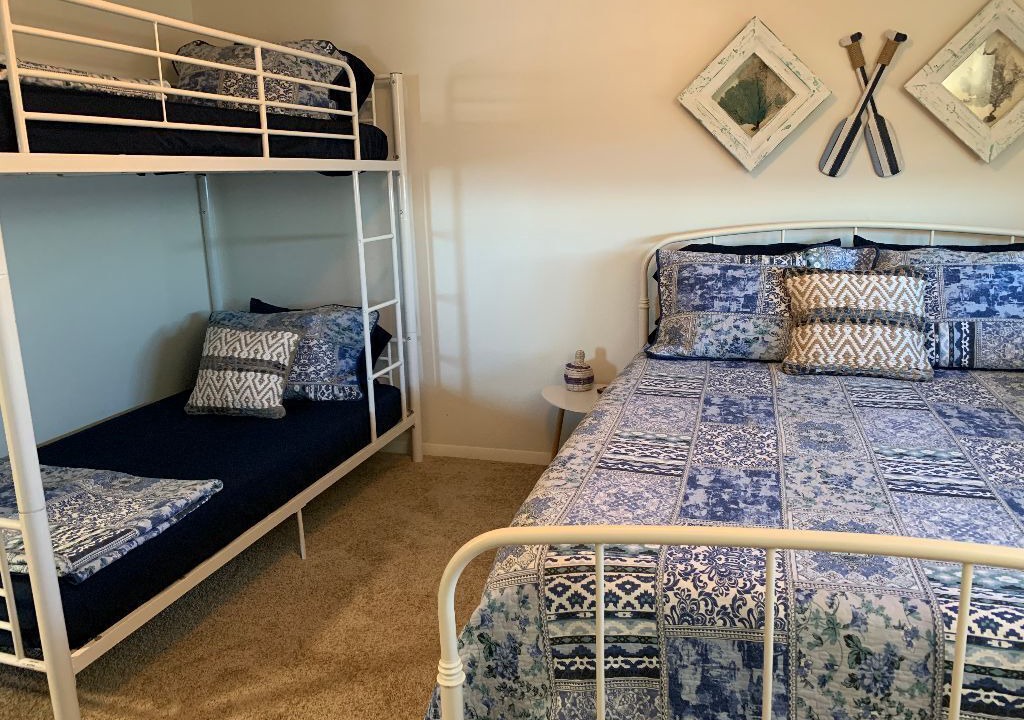 Photo of Bedroom in Breakers