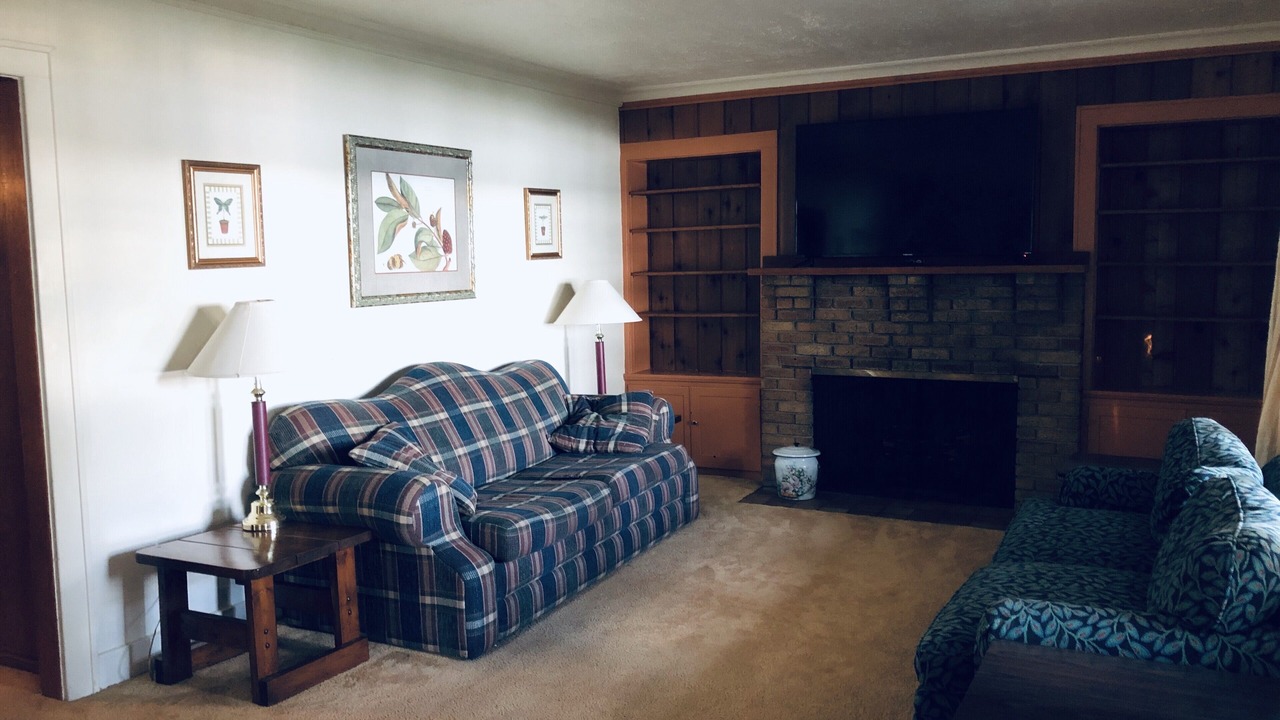 Photo of Bedroom in Honor