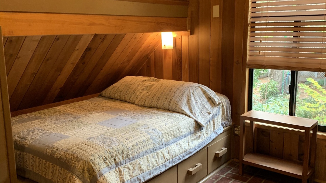 Photo of Bedroom in Merlin
