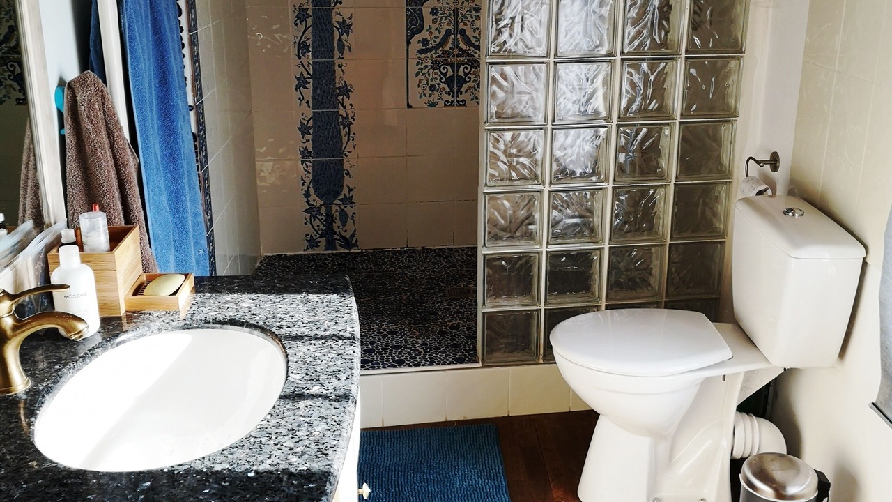 Photo of Bathroom in Assac