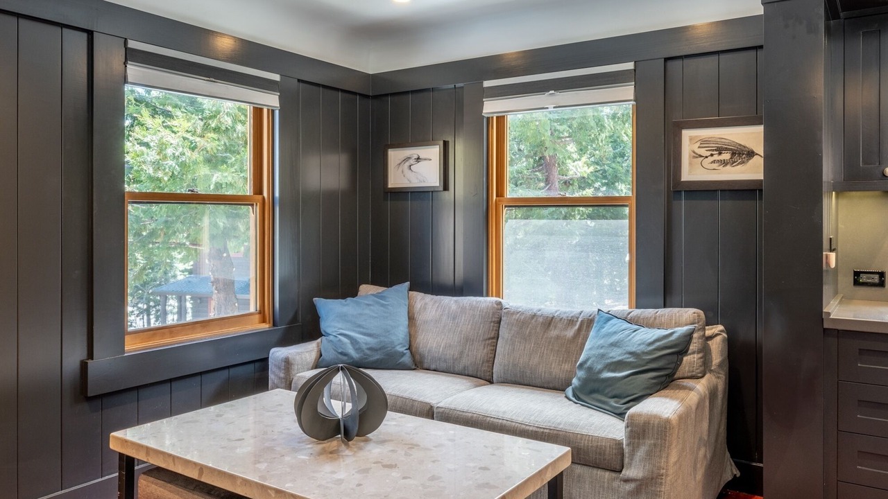 Photo of Livingroom in Homewood