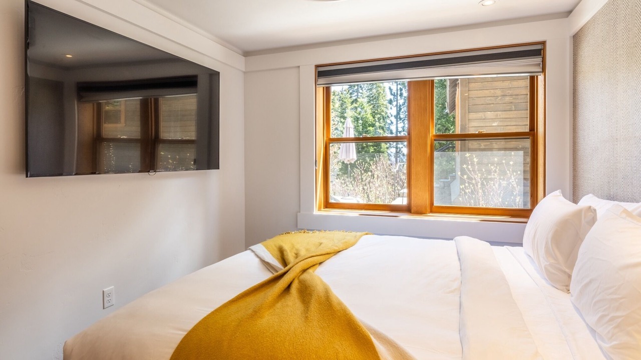 Photo of Bedroom in Homewood