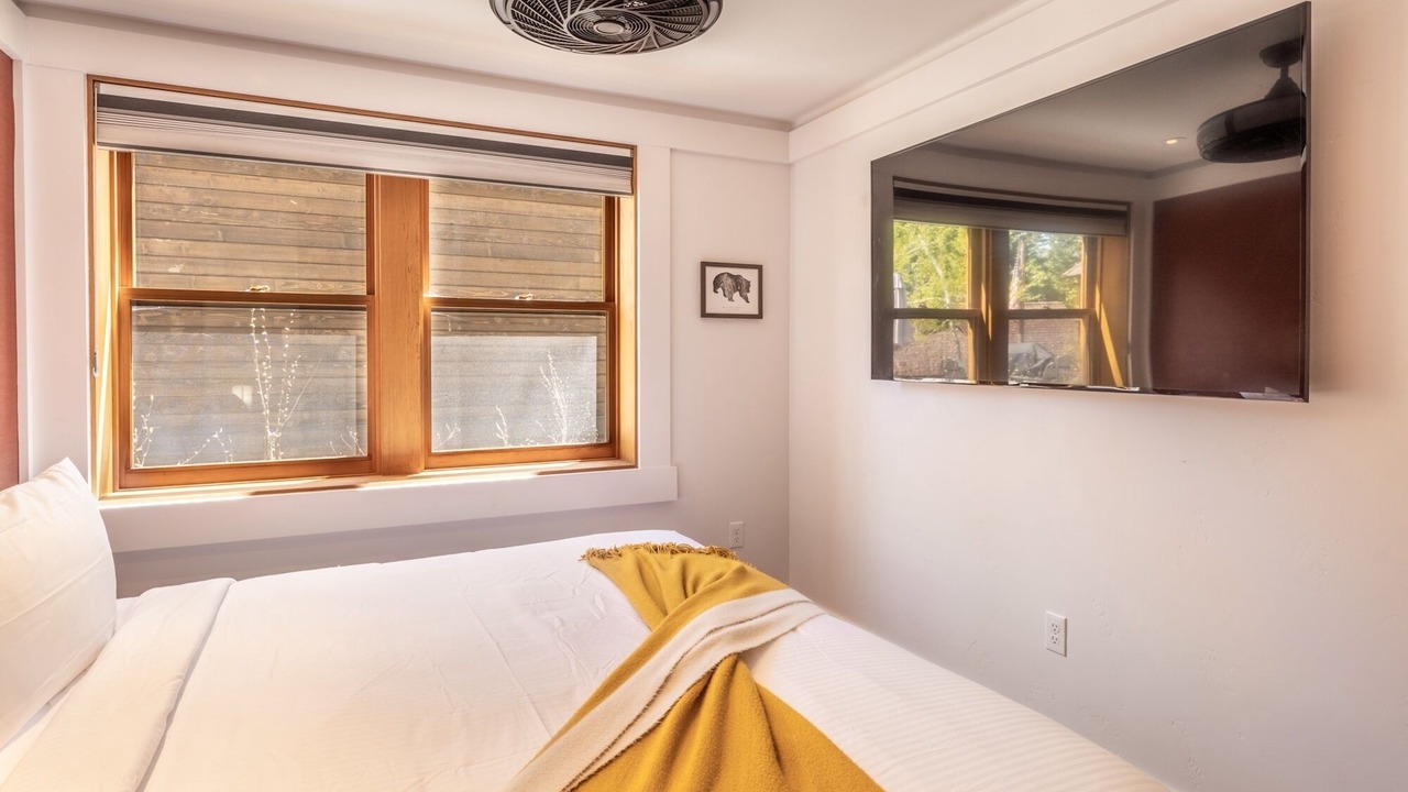 Photo of Bedroom in Homewood