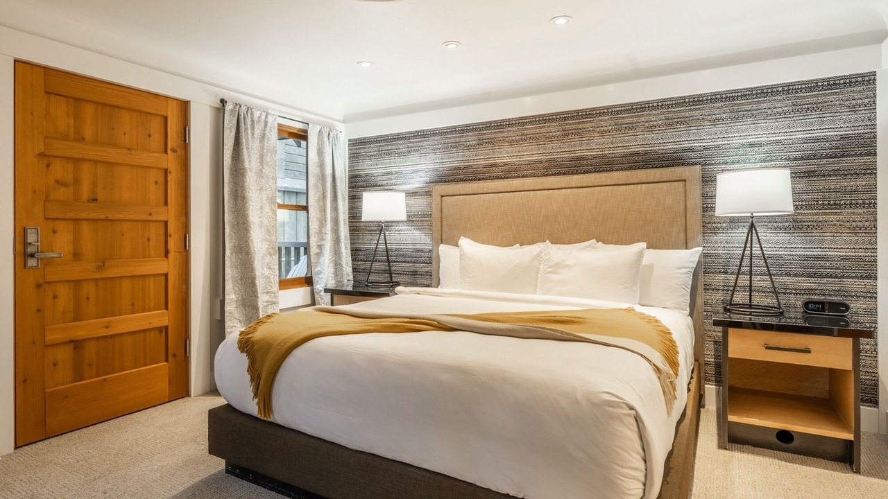 Photo of Bedroom in Homewood