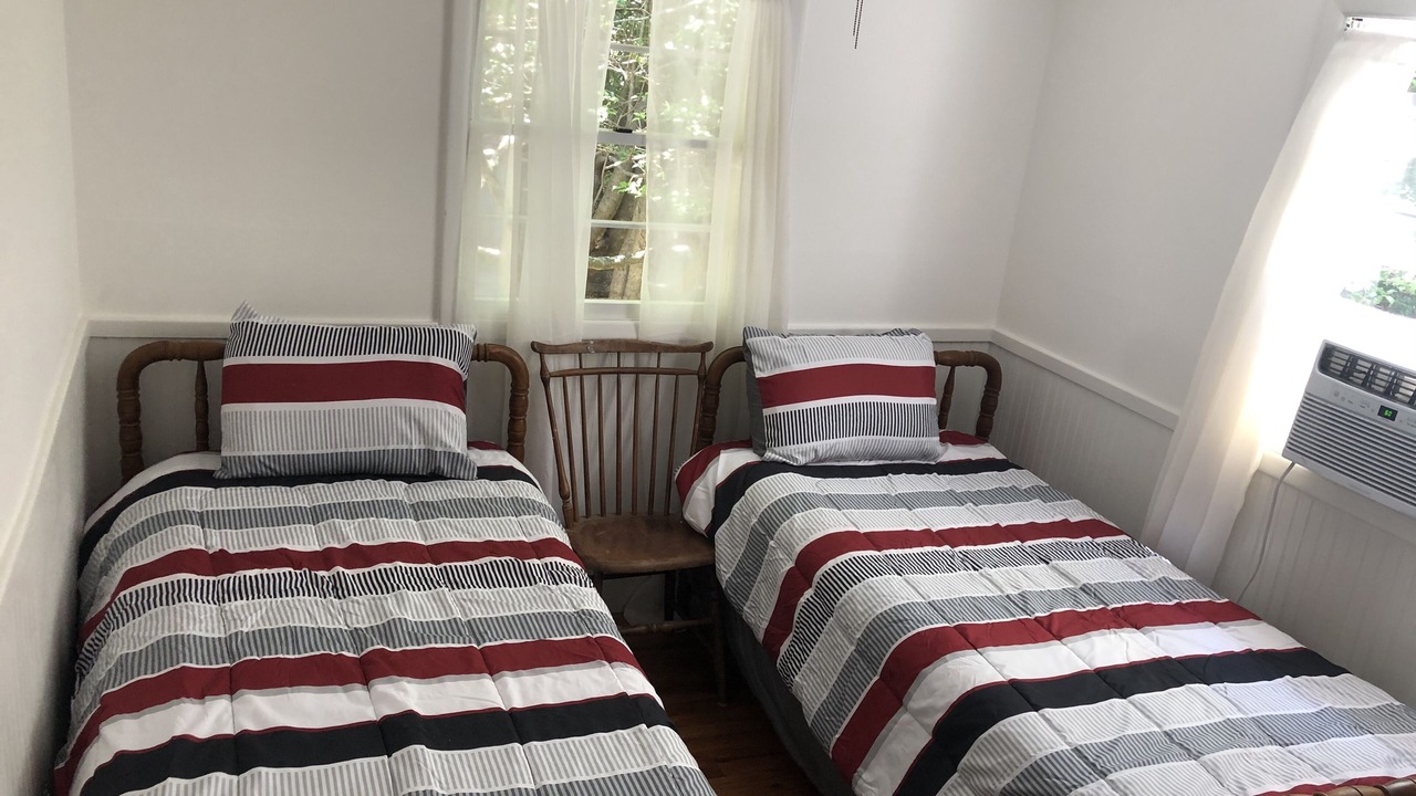 Photo of Bedroom in Noyack