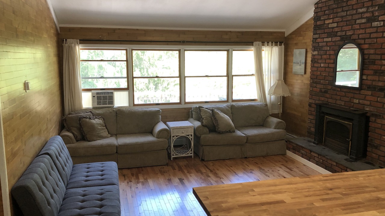 Photo of Livingroom in Noyack