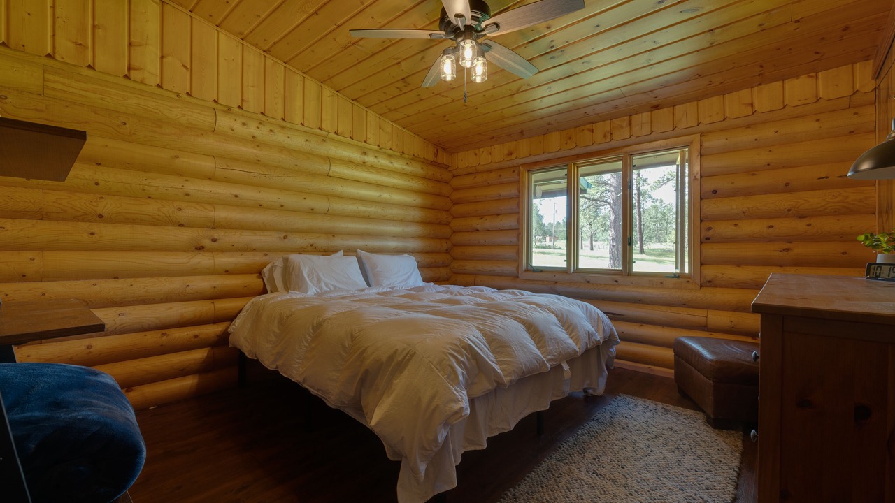 Photo of Bedroom in Custer