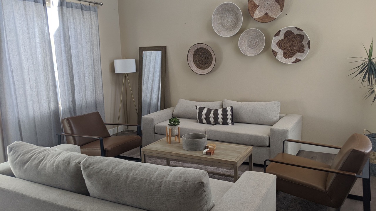 Photo of Livingroom in Murrieta Hot Springs