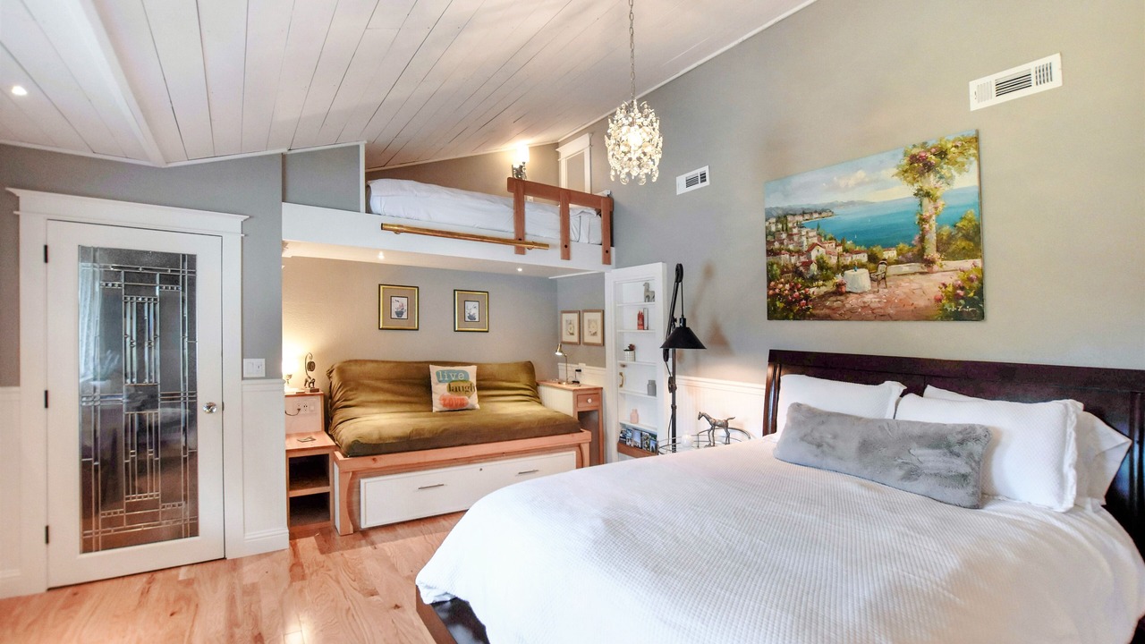 Photo of Bedroom in Gold Hill