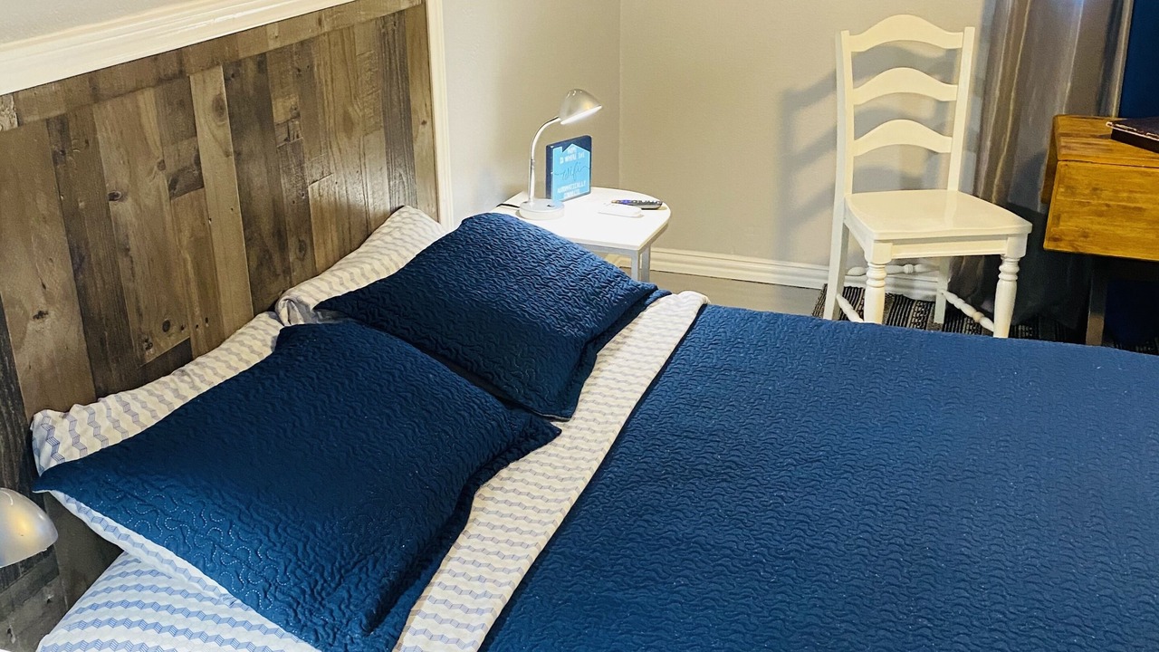 Photo of Bedroom in Edgebrook