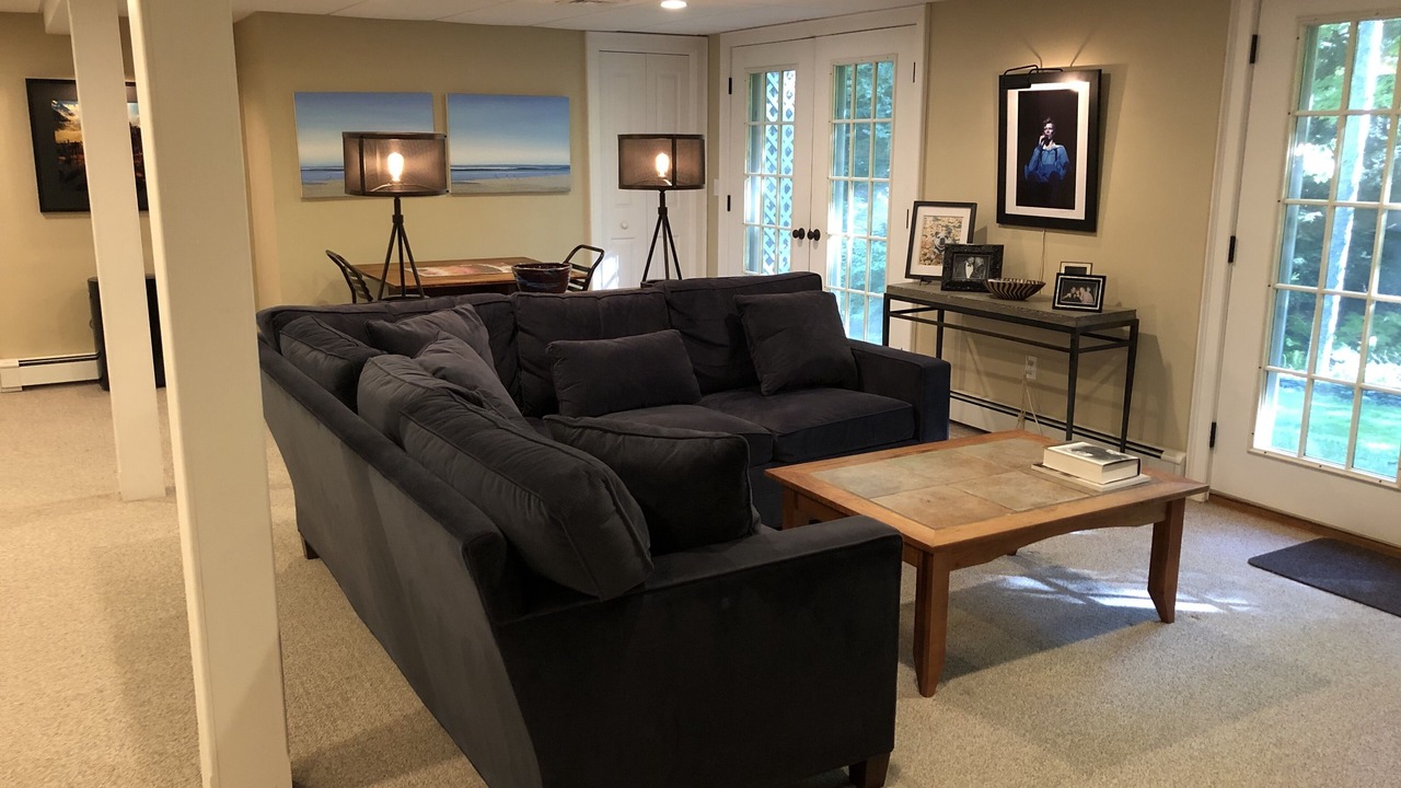 Photo of Bedroom in Roxbury