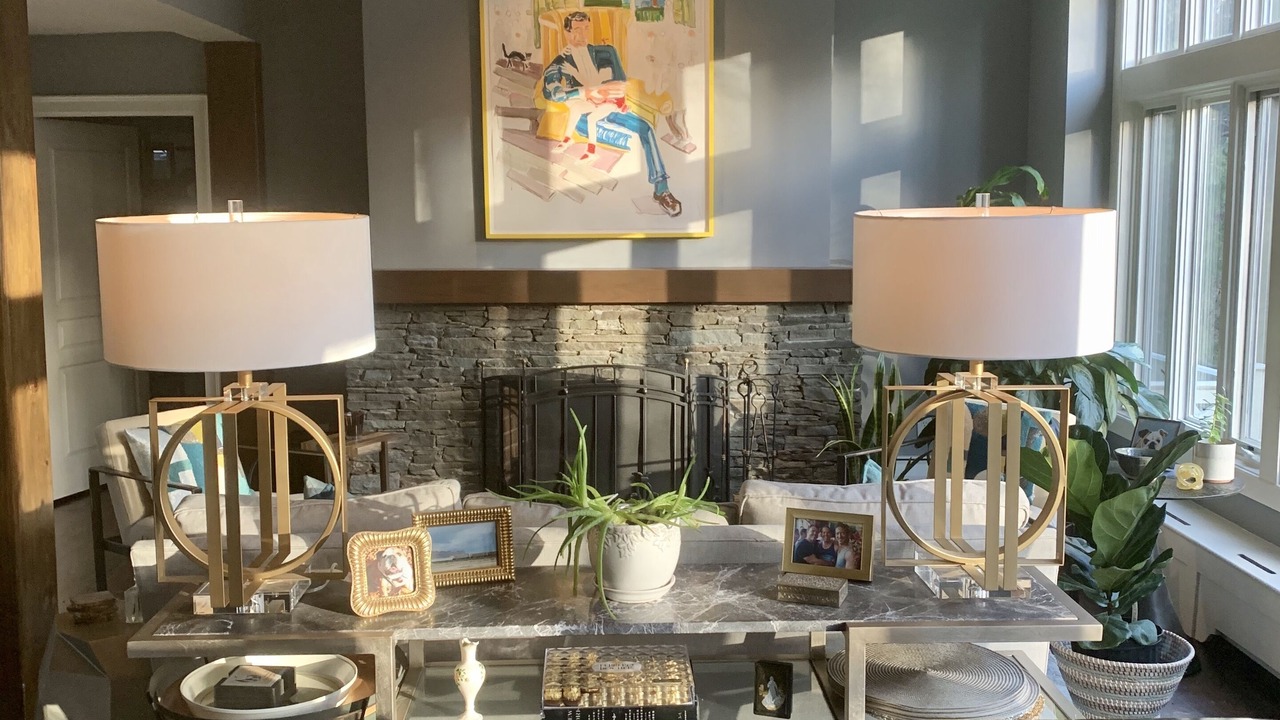 Photo of Livingroom in Roxbury