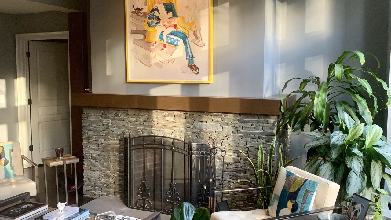 Photo of Livingroom in Roxbury