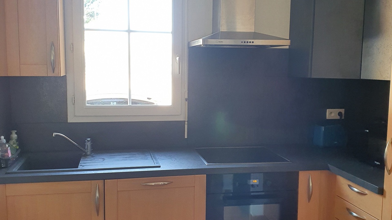 Photo of Kitchen in Loriol-du-Comtat