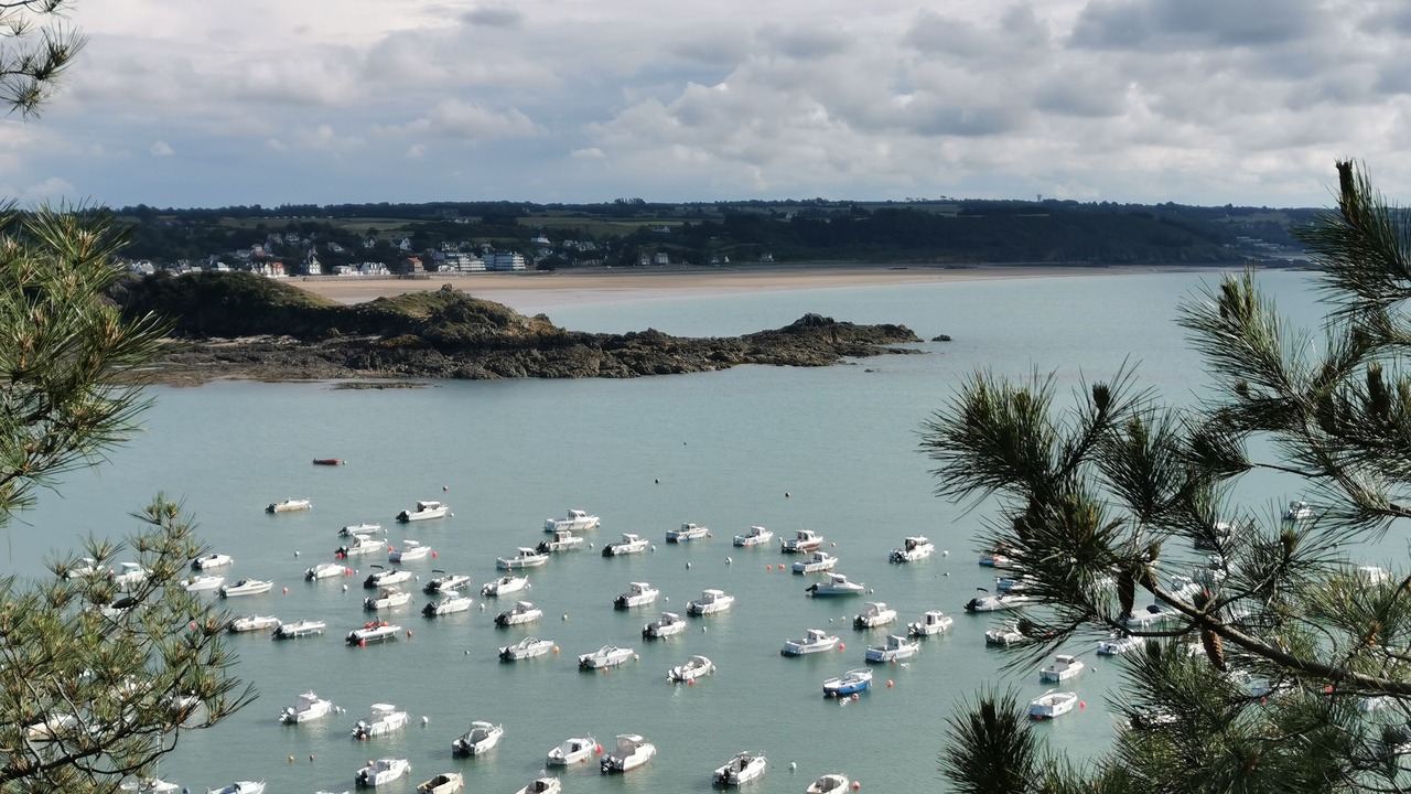 Photo of Others in Erquy