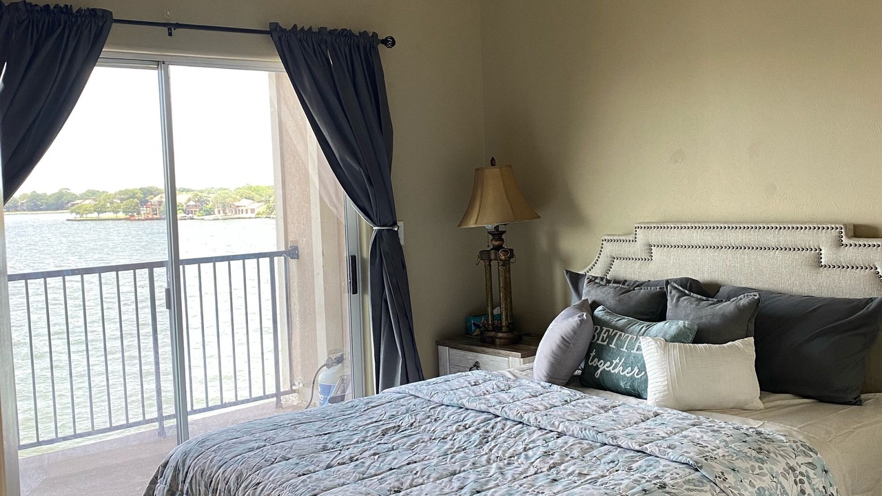 Photo of Bedroom in Seven Coves