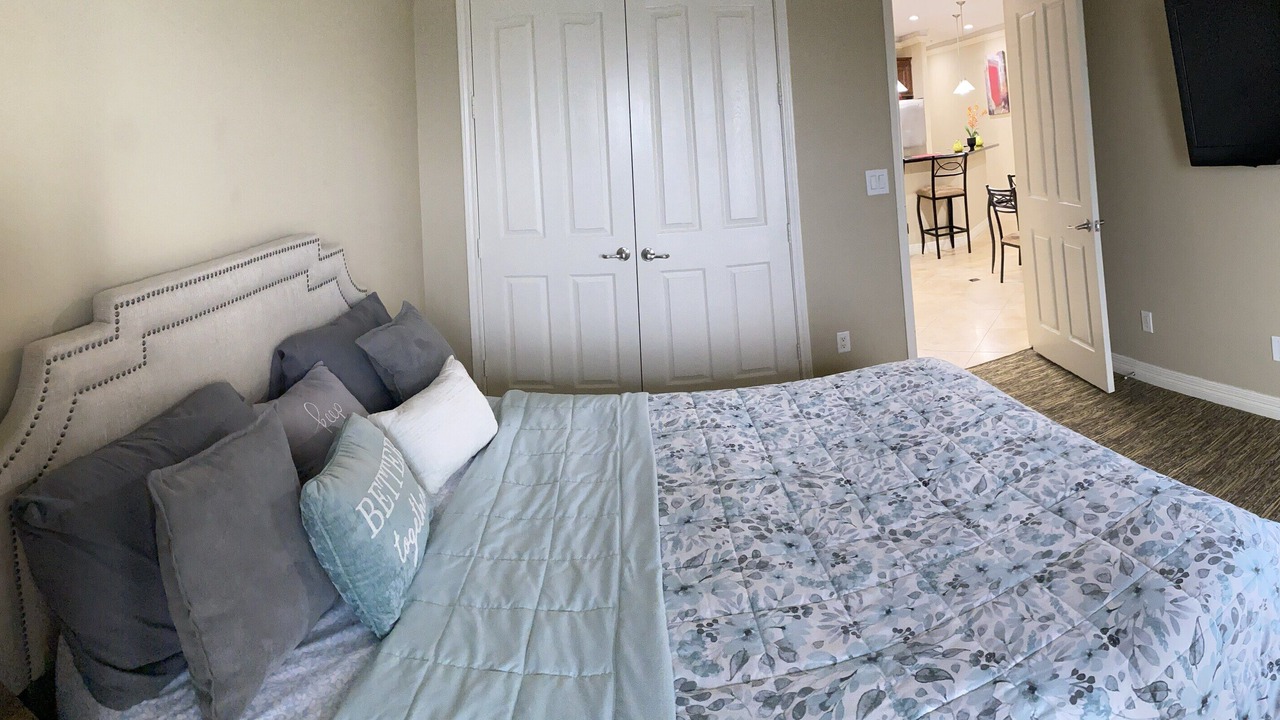 Photo of Bedroom in Seven Coves