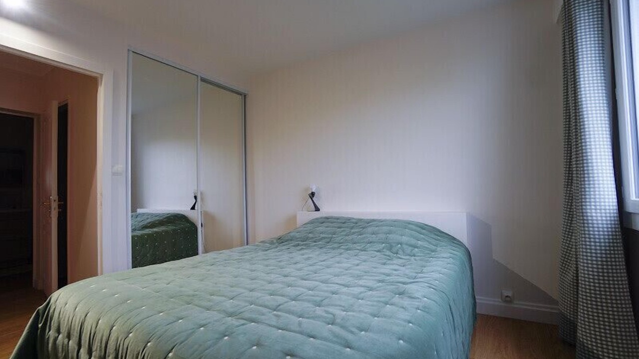Photo of Bedroom in Levallois-Perret