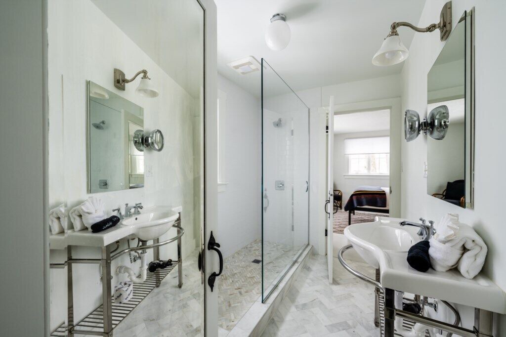 Photo of Bathroom in Lakeside