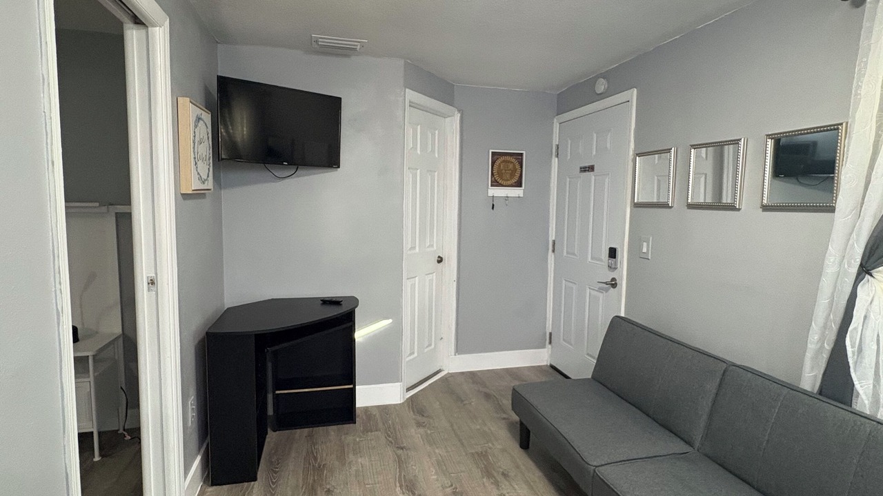 Photo of Livingroom in Greater Northdale