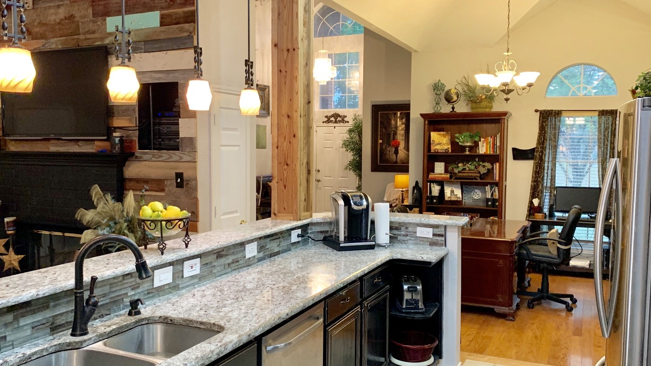 Photo of Kitchen in Elmo