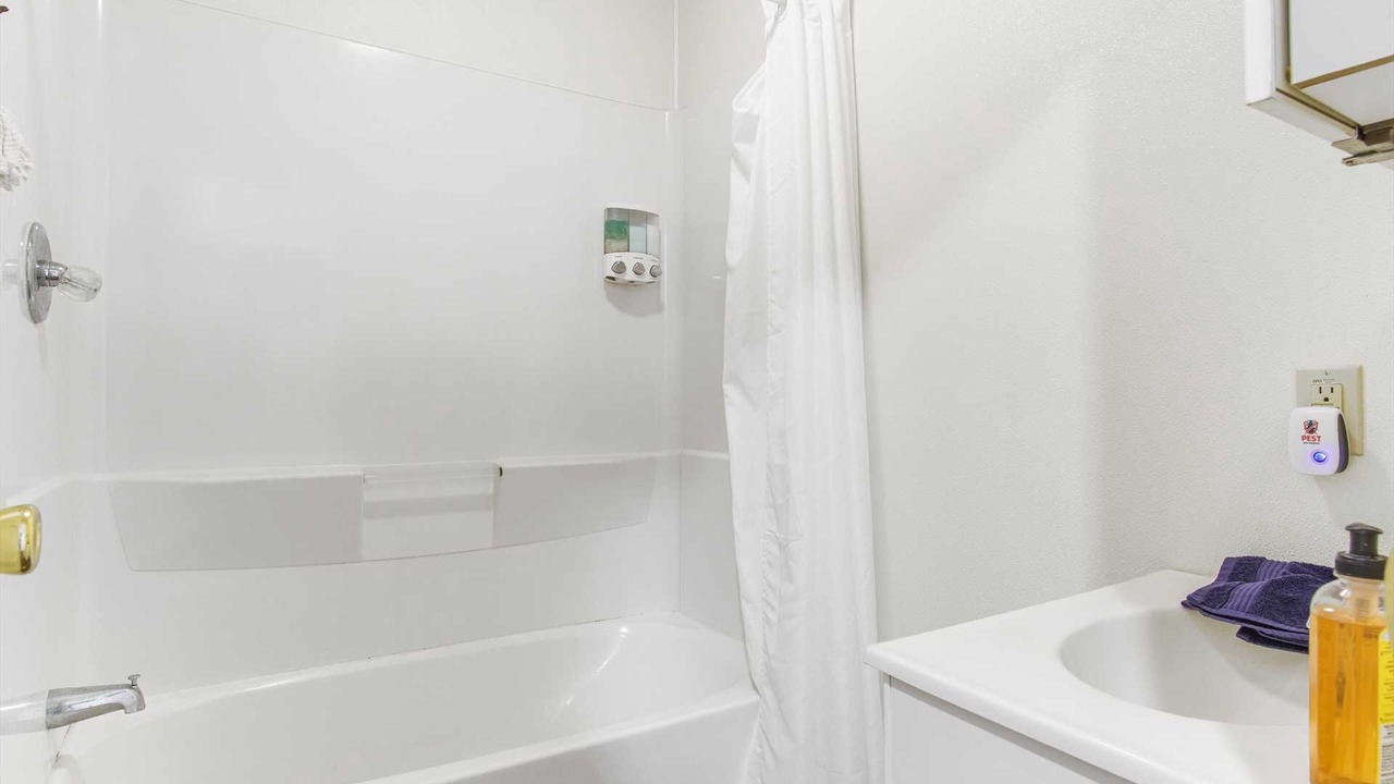 Photo of Bathroom in Leakey