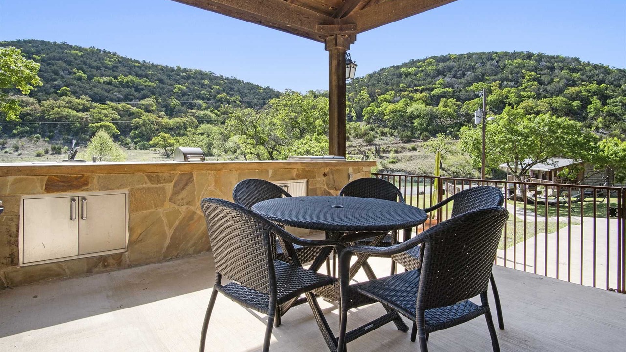 Photo of Outdoor in Leakey