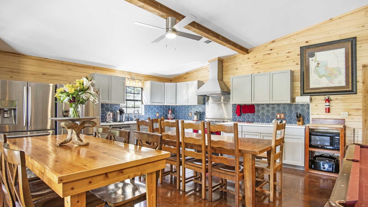 Photo of Kitchen in Leakey