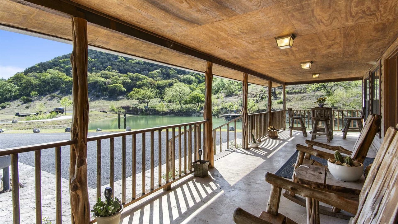 Photo of Outdoor in Leakey