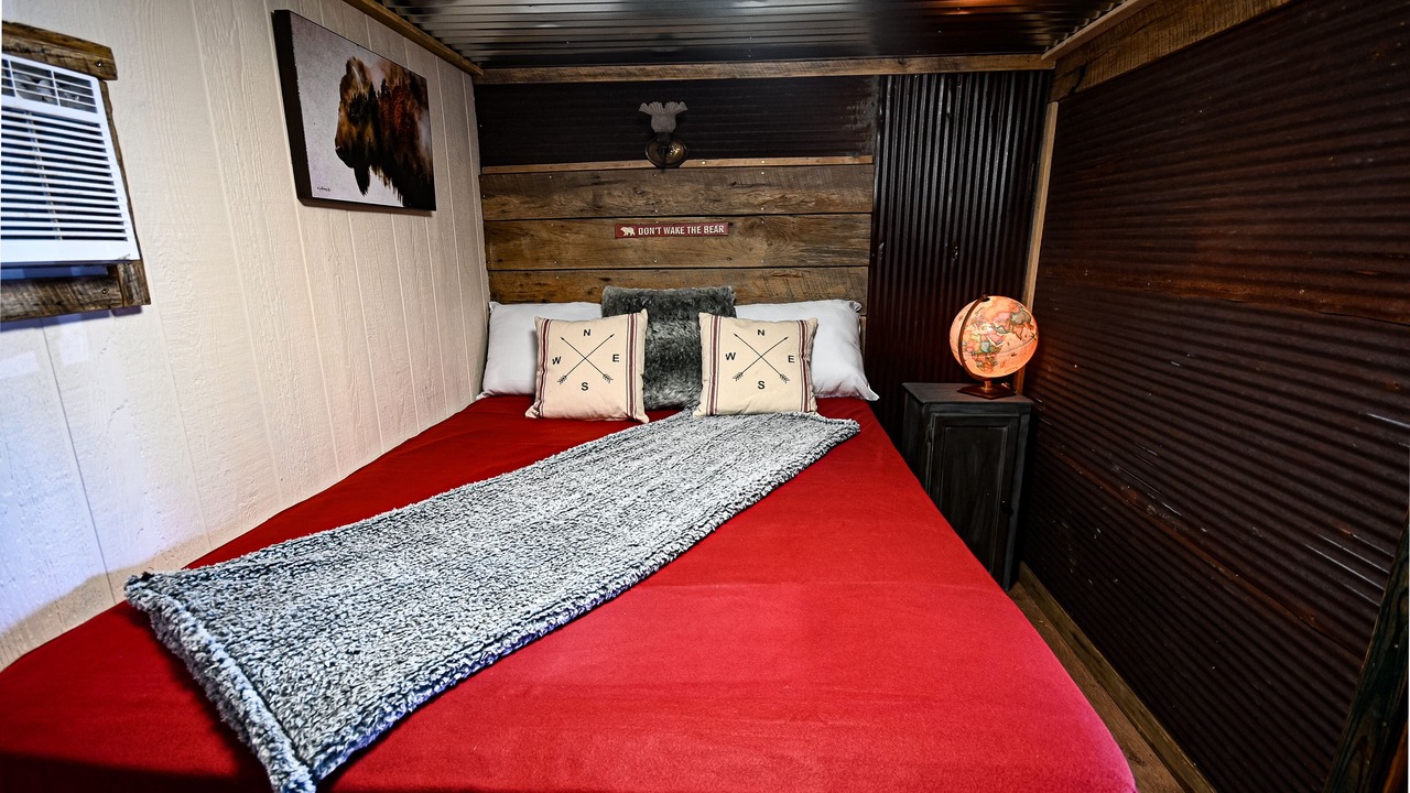Photo of Bedroom in Compton